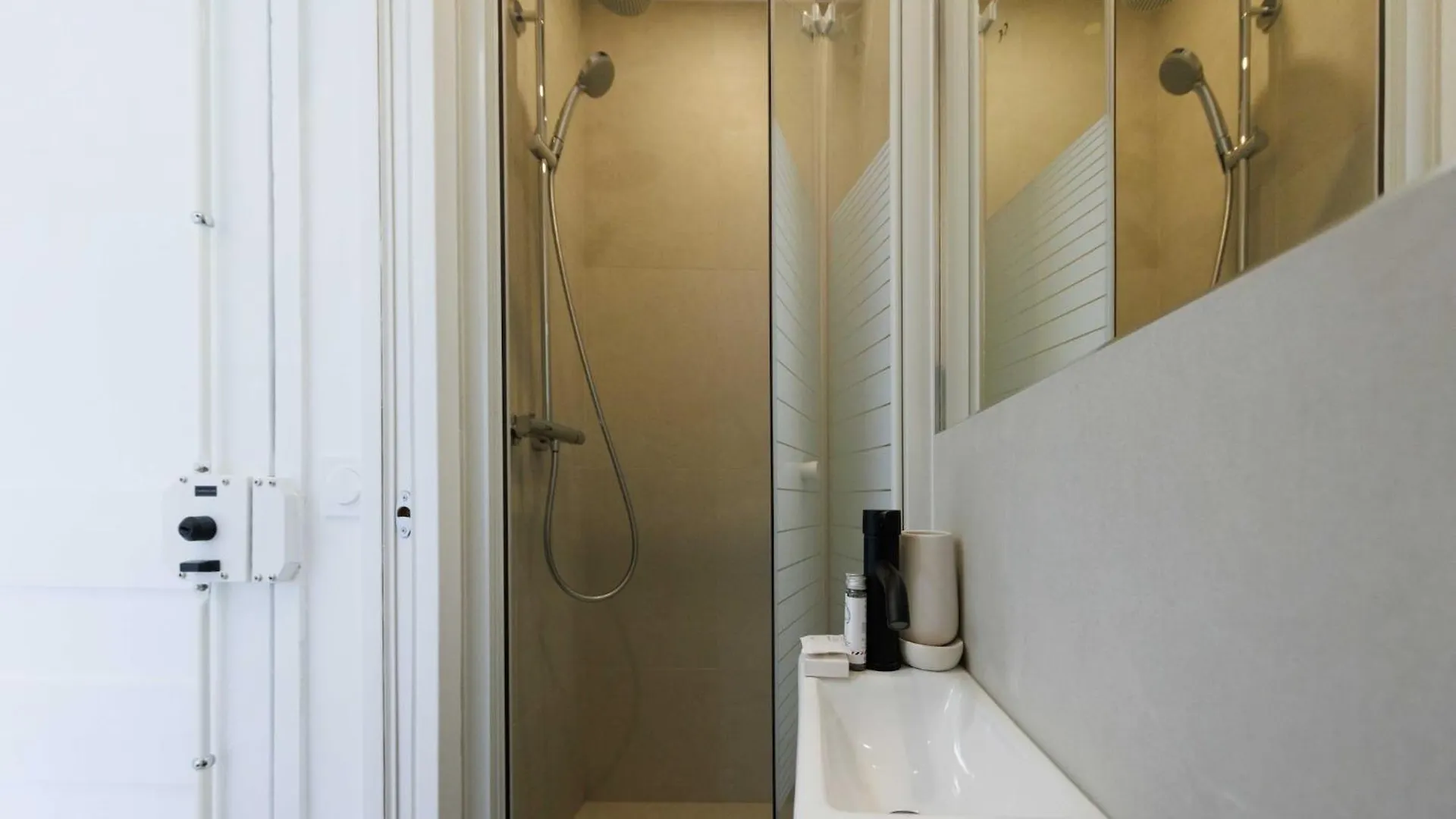 Holiday home Studio Cosy - 17Th Arrd - Mobility Lease Paris France